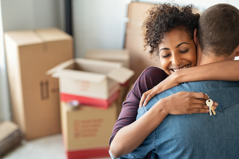 Un couple qui déménage 